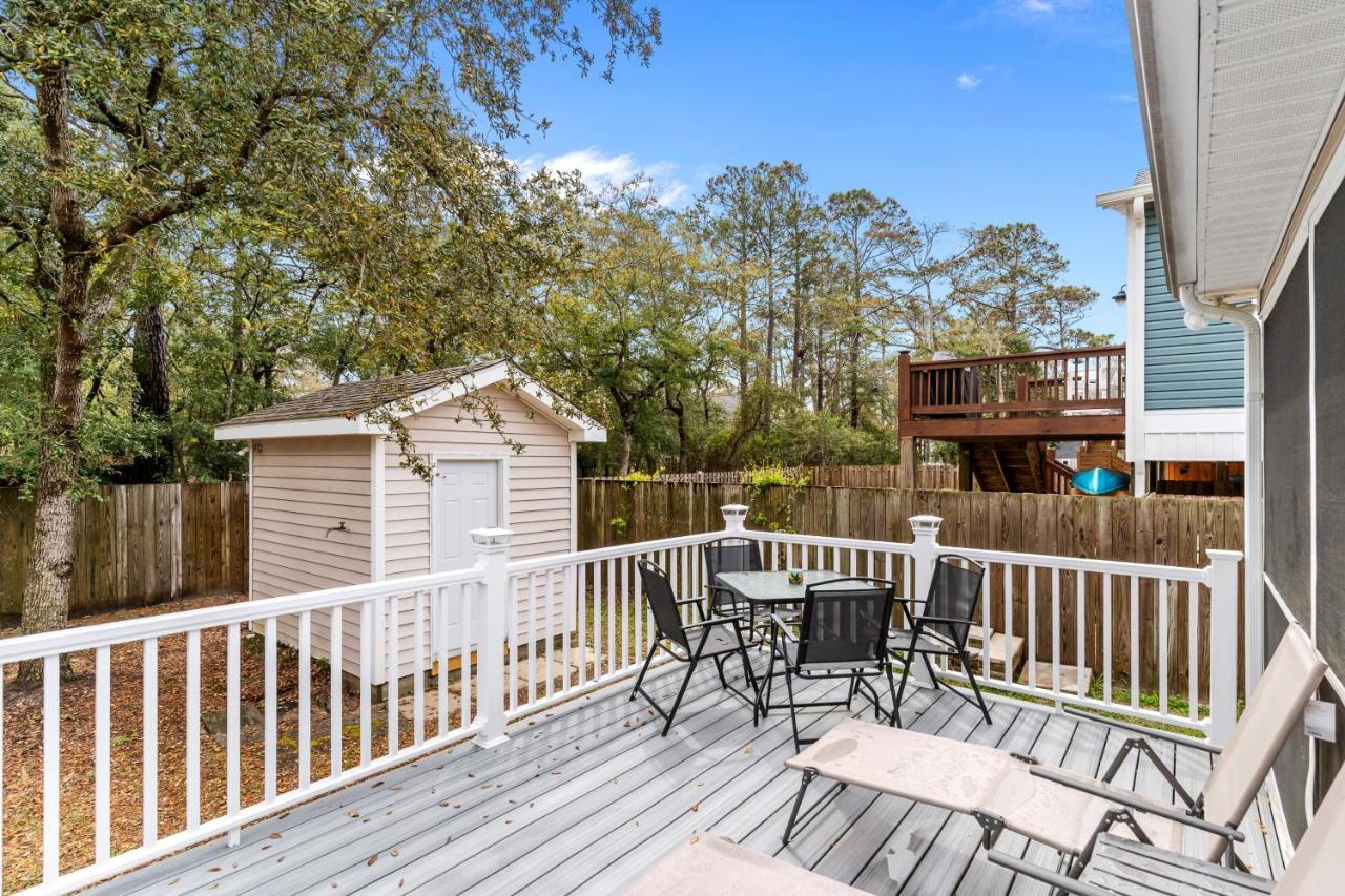 Reel Blessed Villa Oak Island Exterior photo